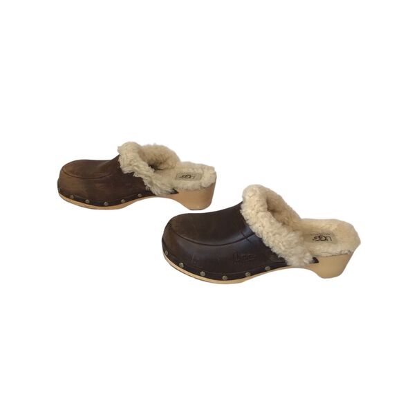 Ugg Australia Women Kalie S/N 5425 Brown Leather Stud Sheepskin Clogs US7 EUR38 - Picture 3 of 11